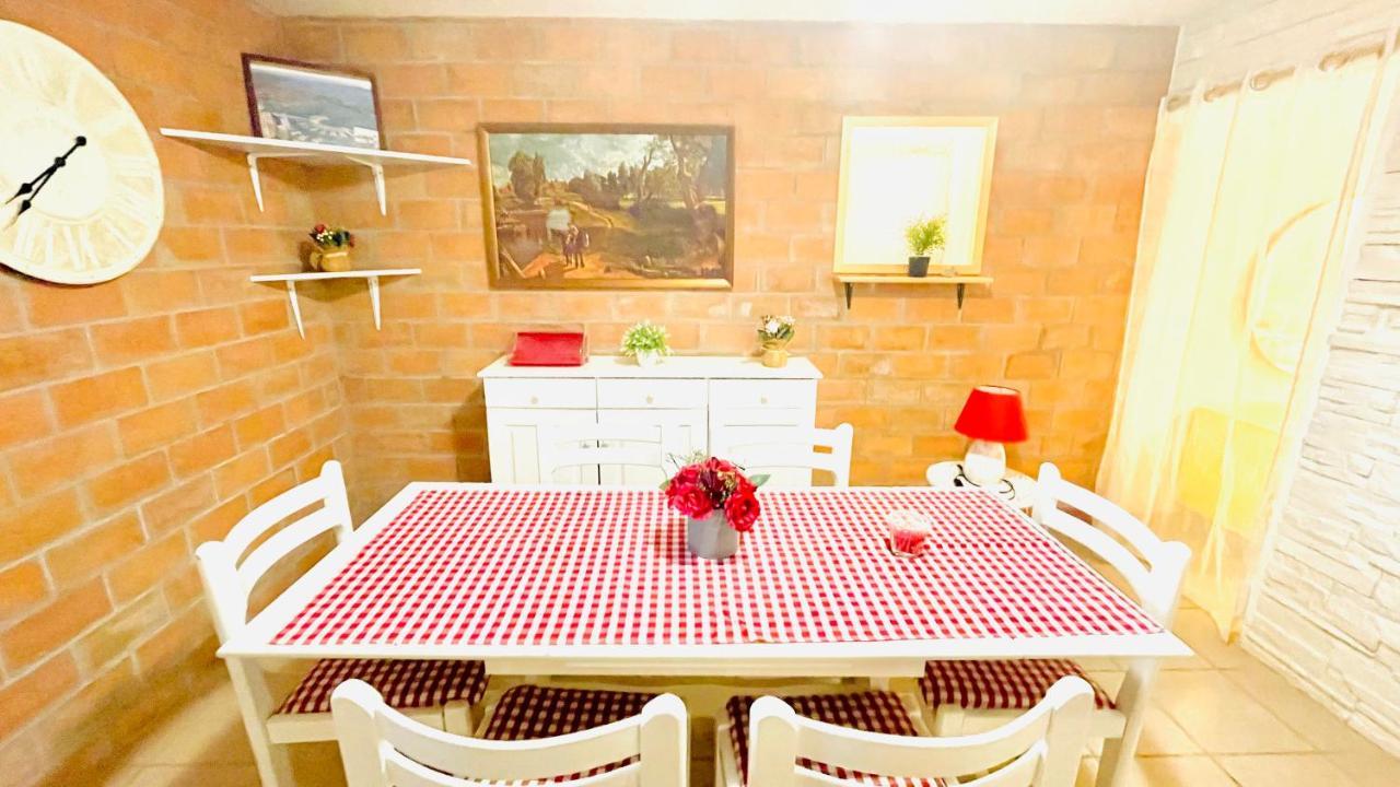 Colorful And Happy Apartment Sukosan - With Parking Ngoại thất bức ảnh