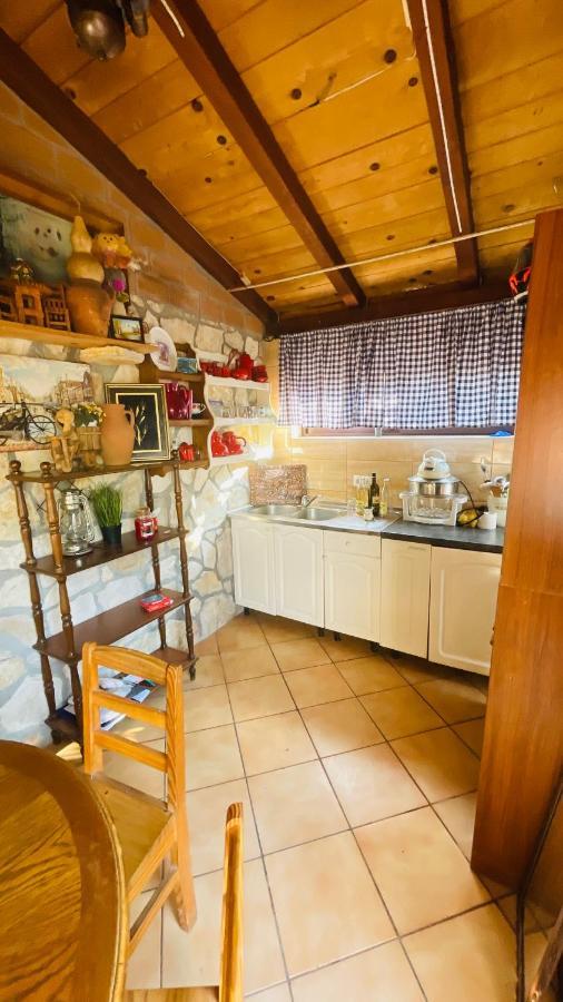 Colorful And Happy Apartment Sukosan - With Parking Ngoại thất bức ảnh