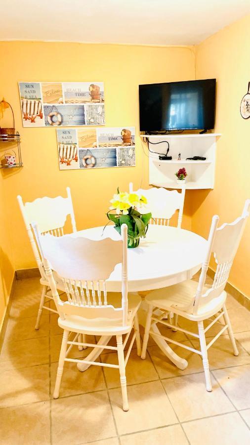 Colorful And Happy Apartment Sukosan - With Parking Ngoại thất bức ảnh